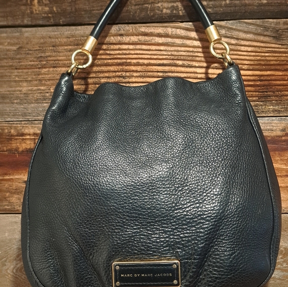 Marc by Marc Jacobs "TOO HOT TO HANDLE" Hobo Bag 😍❤️ - Picture 11 of 16